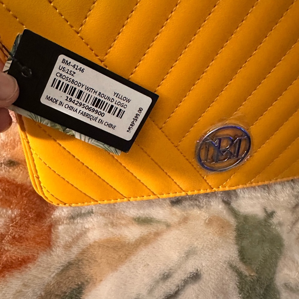 Badgley Mischka Yellow Quilted Clutch - Picture 8 of 13